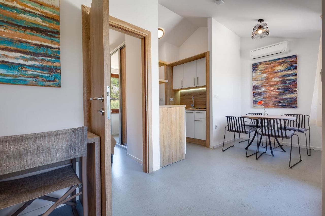 Apartments Jezera Lovisca 외부 사진