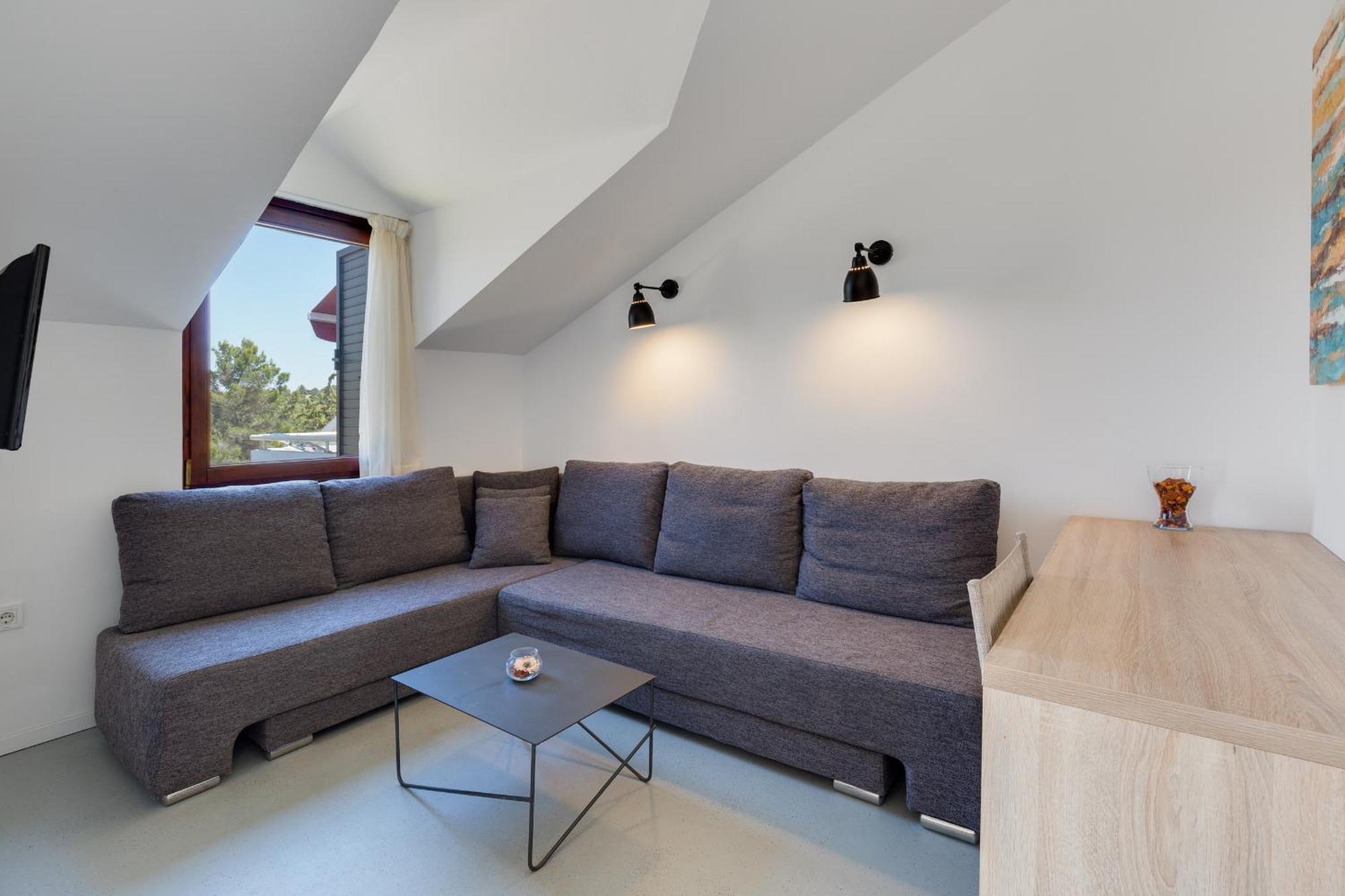 Apartments Jezera Lovisca 외부 사진